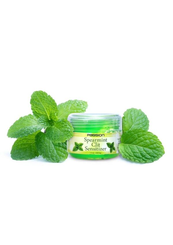 Passion Spearmint Clit Sensitizer delivers sexy sensations that enhance oral sex for both partners. This light