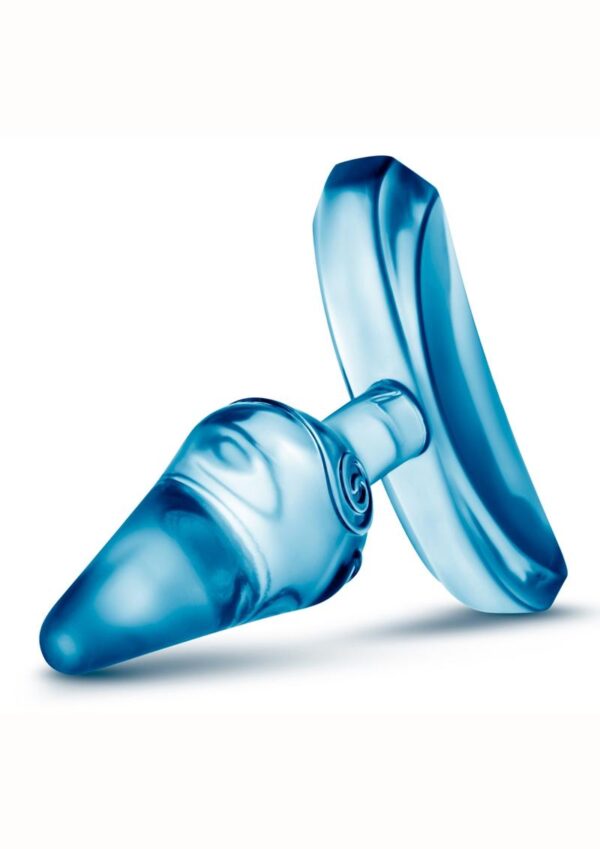 The Jolly Plug from Blush is the perfect anal toy for beginners if you`re just experimenting with your pleasure or if you have been hesitant to try anal play. This butt plug has a tapered tip for easy ion and is small enough for long-term wear and comfort during anal training. The Jolly Plug has StayPut technology for security