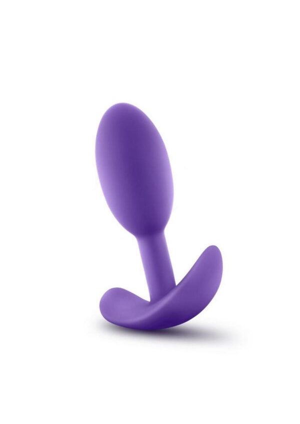 the Luxe Wearable Vibra Slim Plug is body safe