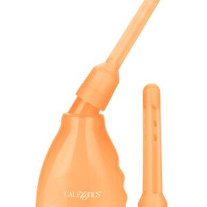 FEATURES:    Reusable douche system with transparent bottle and 2 interchangeable nozzles  Disassembles for easy cleaning  Holds up to 5.41 fl. oz.      Dimensions:  Slim Nozzle:  3.25 x .25 in.  Standard Nozzle:  3.5 x .5  in.  Package:  2 x 4 x 8.5 in.