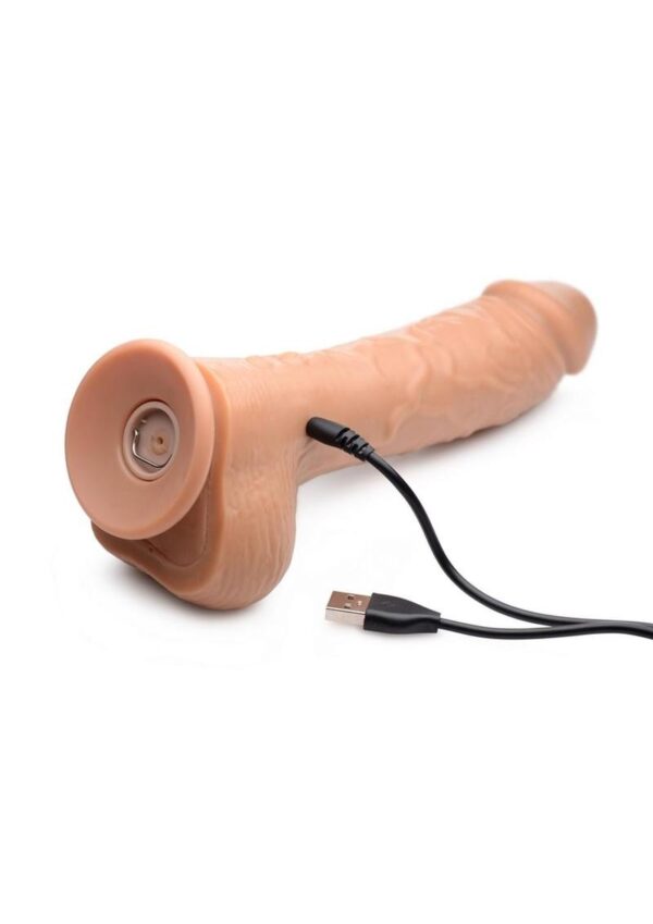 or your audience with a shot of your choice of liquid wherever you fancy.This Loadz dildo comes with an automatic squirting function (with a max capacity of 10 ml) that sends the liquid of your choice wherever the dildo is pointed. Use your favorite cum lube for a realistic smell
