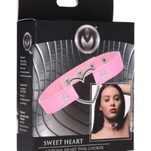 this trendy choker gives off unmistakable BDSM vibes. The metal heart at the center makes it a romantic gift for a submissive partner