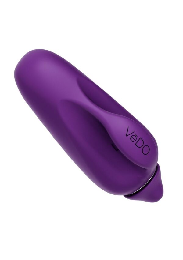 vivi RECHARGEABLE FINGER VIBE boasts a super powerful motor with 10 vibration modes. It`s sleekly designed for effortless control. The finger handle fits easily between your index and middle fingers so you can maneuver the silky silicone bullet over your entire clitoris for maximum pleasure. And don`t be afraid to jump in the tub - it`s completely submersible.   Textured surface for clitoral stimulation Travel lock Rechargeable with USB cable (included) Vibration Modes:  10 Charge Time:  60 min. Usage Time:  45 min.