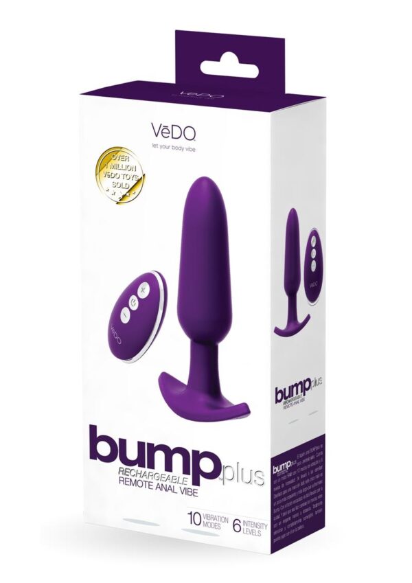 this badboy is a bit girthier and a little longer than its BUMP brother. The convenient recessed button makes wearing it around town easy peasy. And no more reaching around for those awkward mode changes