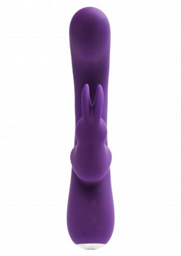 boasts 10 powerful functions with a simple touch of the remote. Giddy-up girls and take a ride you`ll never forget.  PRODUCT FEATURES  2 powerful motors 12 + 12 vibration modes One button easy control Extremely quiet Velvety smooth silicone Rechargeable (USB cable included) Flexible arm Submersible Travel lock feature Running time:  1 hour   Dimensions: Height:  7.28 in. Max Diameter:  1.25 in.