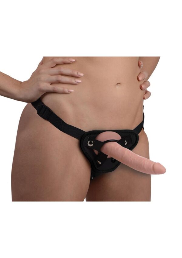 Slender yet fulfilling! This charming strap on set includes a slender yet satisfying dong for those who prefer comfort over size