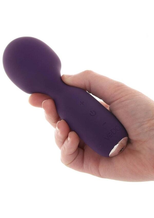 the flexible head will tease and excite all your hot spots in oh so many ways. Made of velvety smooth silicone