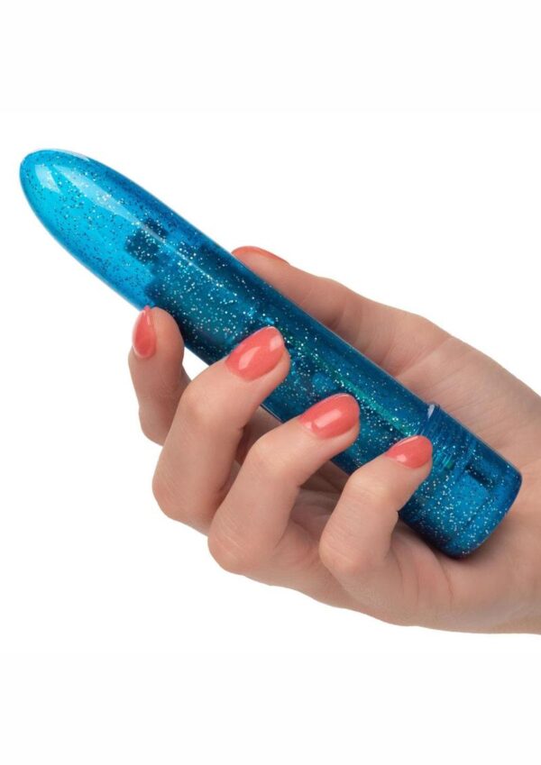 seamless body and rounded tip to let you effortlessly control stimulation. Whether youandrsquo;re taking a dip with a lover or indulging in a steamy solo session