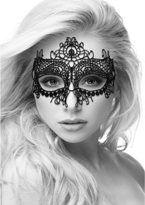 lightweight and easy to wear masks