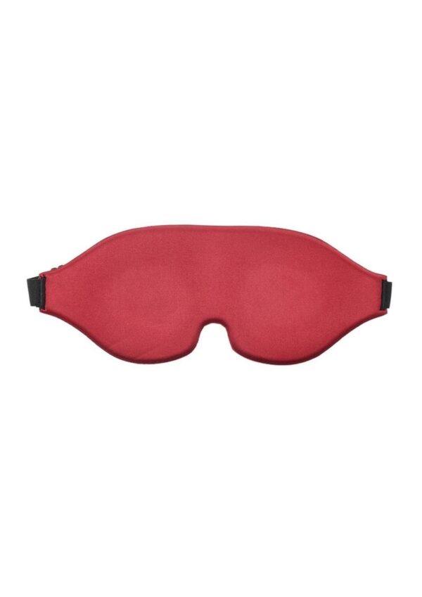 Spice up your next scene with the Saffron Blindfold. Designed to amplify all your other senses