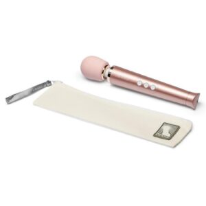 powerful wand features 10 rumbly vibration speeds and 6 vibration patterns. The sleek and stylish design provides focused vibration in the head of the wand. The user-friendly size of Le Wand Petite is great for those new to vibrating massagers. The lightweight
