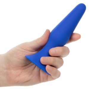 while the superior suction cup base provides hands-free fun and secure stability during play. With a smooth and virtually seamless design