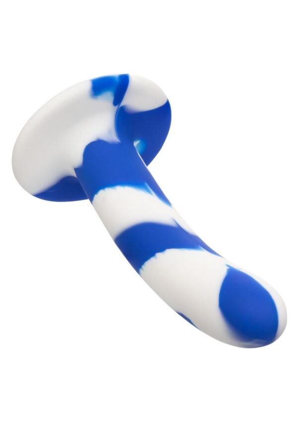 allowing for effortless exploration and stimulation. The probe features a strong and low-profile suction cup base