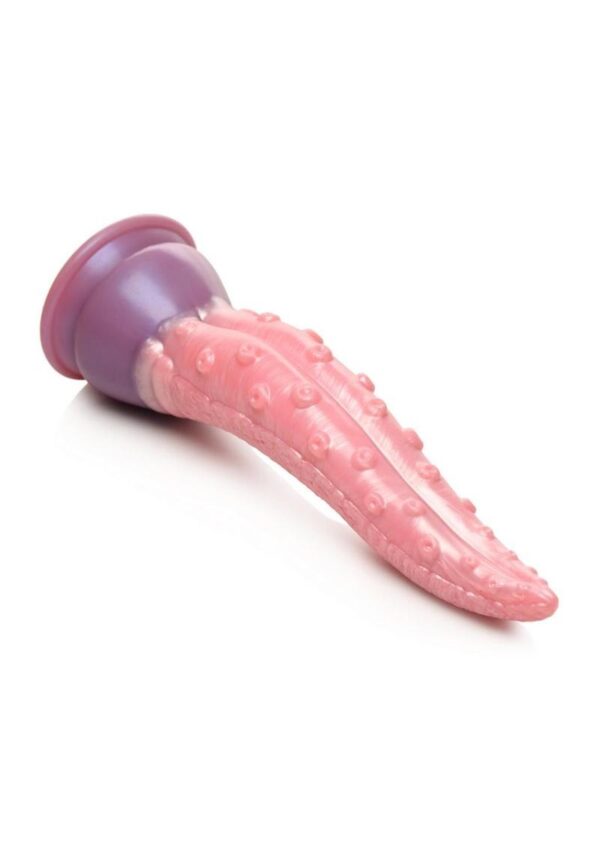 This tongue-like tentacle reaches deep! It has a smooth