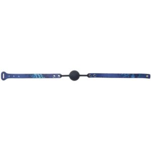 giving it a high fashion look that is sure to please more than the eye. Use this toy on its own