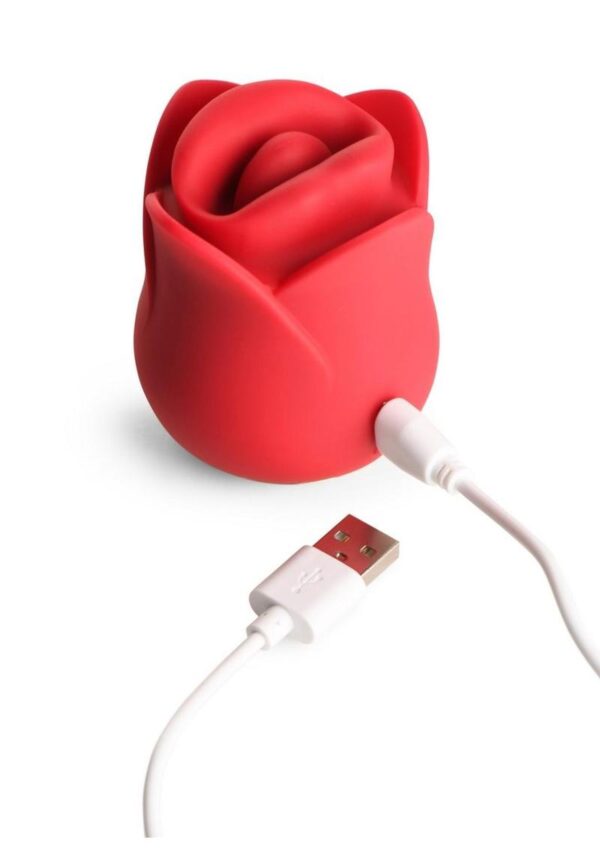 it creates a symphony of pleasure of vibrating kisses for an incredible orgasm. Delightfully compact and rated IPX6 waterproof
