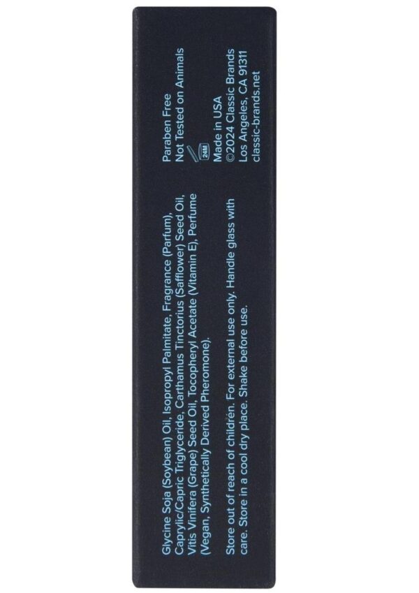AND EARTHY BASE NOTES OF VETIVER