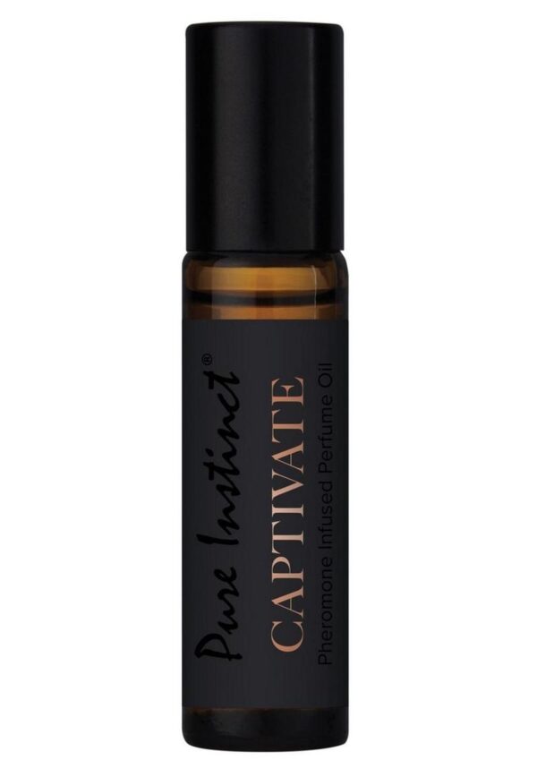 AN ELUSIVE andamp; INSPIRATIONAL SCENT FOR THE MODERN MAN. TOP NOTES OF RARE DESERT FRUITS
