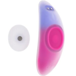 Welcome to paradise! Slip this curved vibrating oval inside intimate clothing