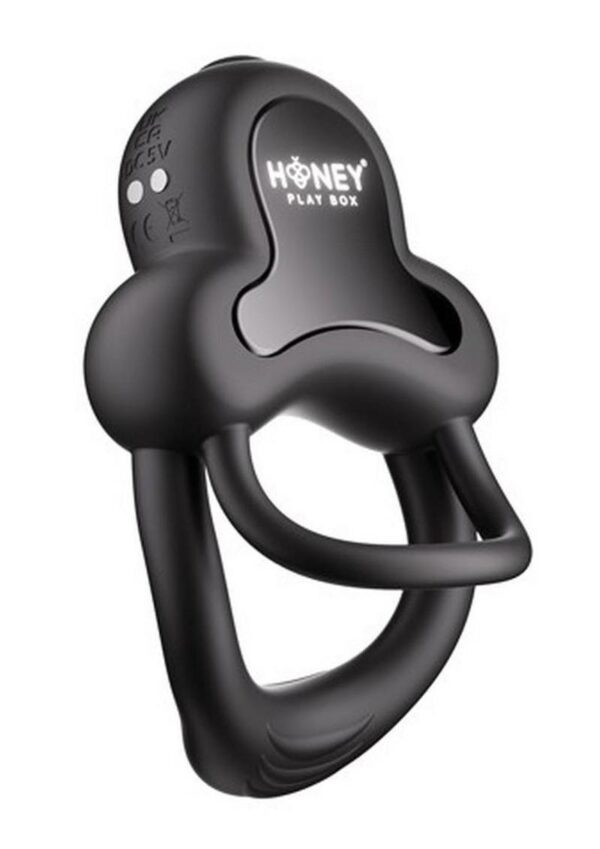 Shake Up Your Bedroom RoutineDiscover twice the pleasure and make it last twice as long with this duo penis ring. The smaller ring slides down to the base of the shaft
