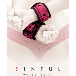 high grade neoprene for ultimate comfort yet solid restraint. Made of high quality