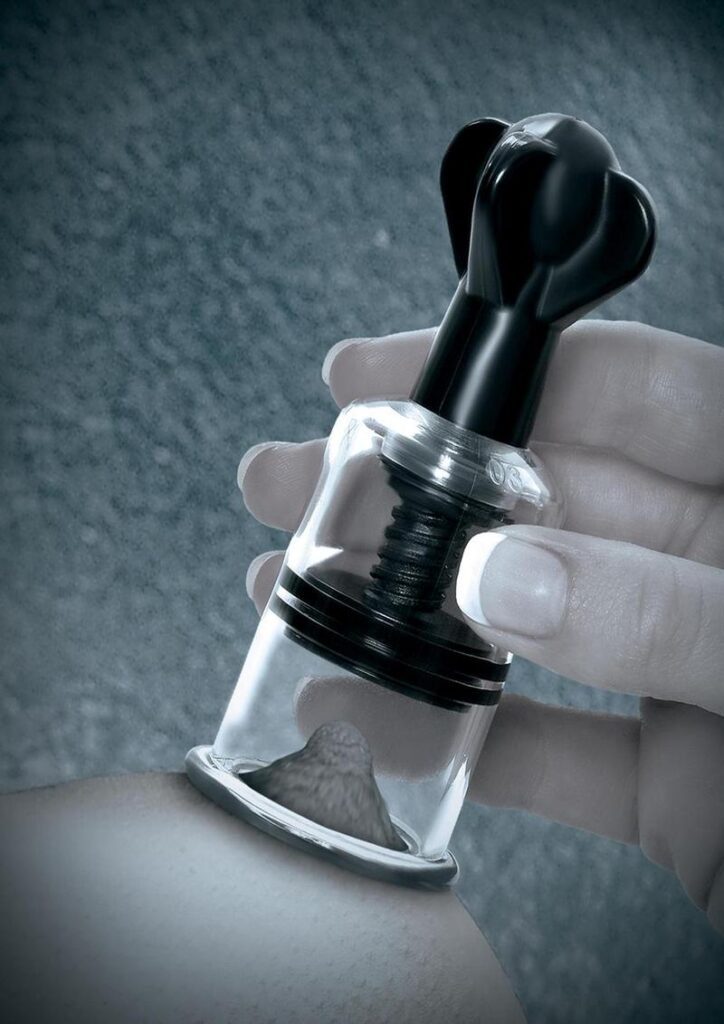 Make your nipples perk with pleasure with the Fetish Fantasy Limited Edition Super Suckers! With a few turns of the pumps twist dial