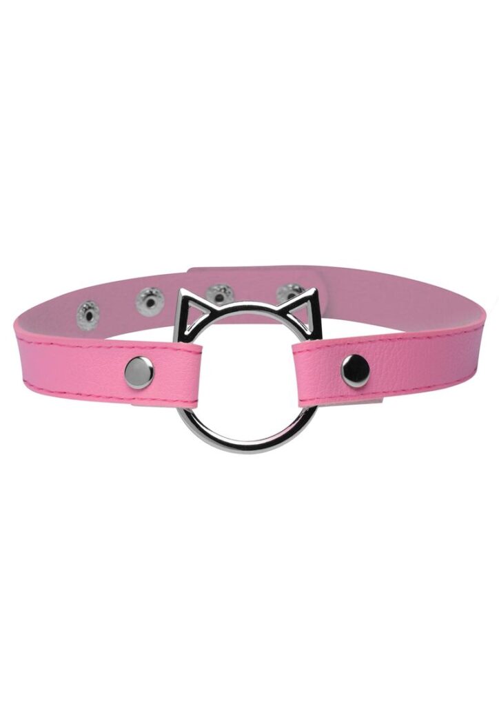 The purrrfect choker for kitty play! This Slim Kinky Kitty Ring Choker combines kitty play and subtle BDSM elegance for a choker you can wear at home or in public.The adjustable snap buttons make it easy for you to find the perfect fit