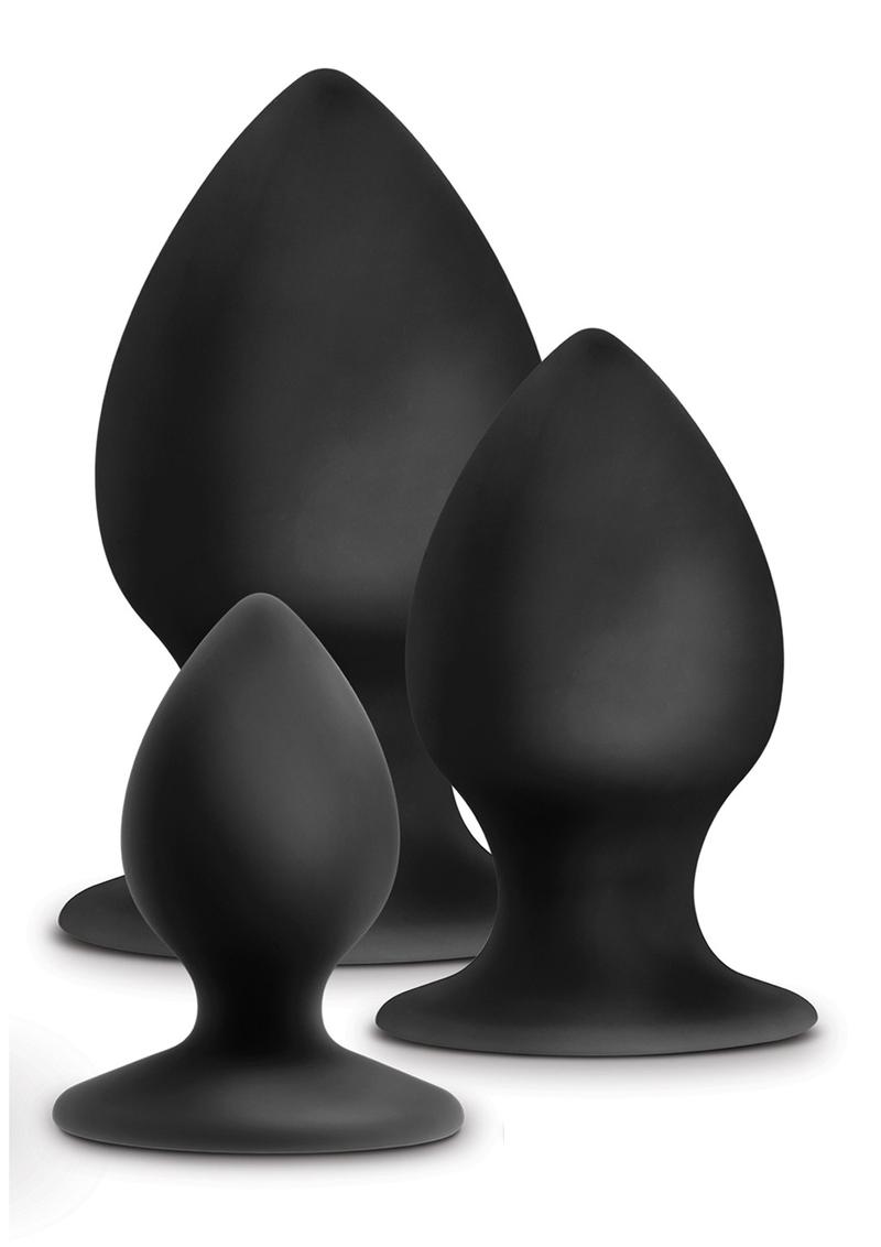 For anyone looking to explore new anal sensations alone or with a partner!Anal Adventures provides many options to choose from. This kit has 3 tapered girthy plug sizes to move up from small to large and achieve a comfortable stretch! The Ultrasilkandtrade; Silicone