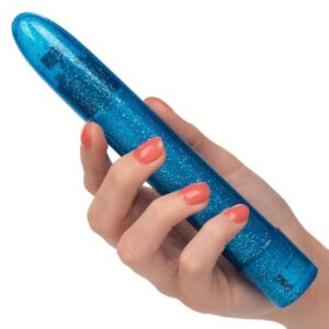 seamless body and gently curved tip to let you effortlessly control stimulation. Whether youandrsquo;re taking a dip with a lover or indulging in a steamy solo session