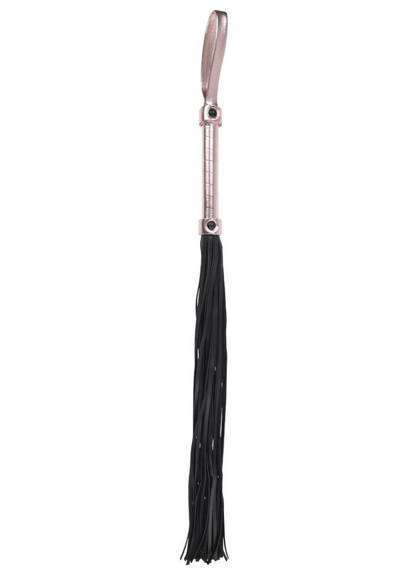 We don`t have to tell you that behaving is downright boring. Breaking all the rules never felt this good with the Brat Flogger. Designed with 30 faux leather falls