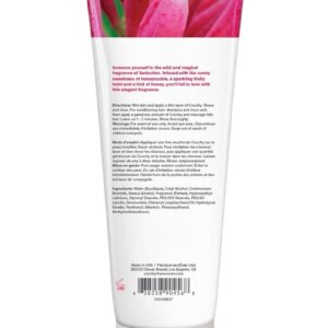Immerse yourself in the wild and magical fragrance of Seduction. Infused with the sunny sweetness of Honeysuckle