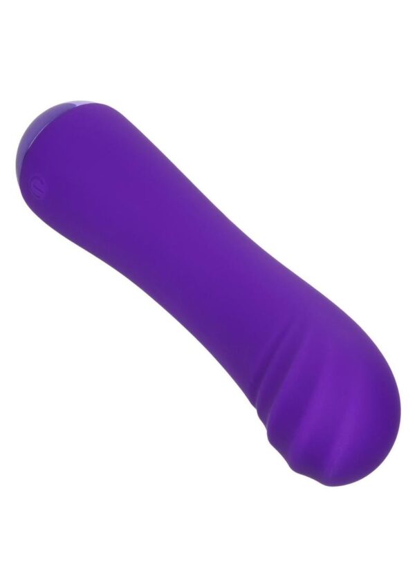 providing exquisite pleasure. Indulge in the 10 escalating speeds of vibration