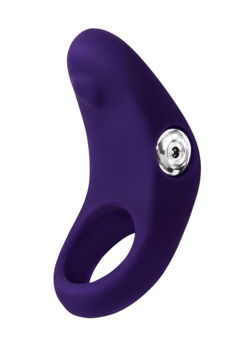 longer while the vibrating flexible body and stimulation nub massages her clitoris with every sensual move. This bad boy is completely submersible