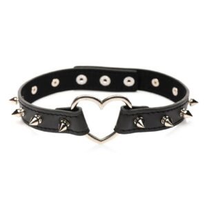 Flag your kinky side or use this as an edgy fashion accessory! This spiked collar snakes any neck look great