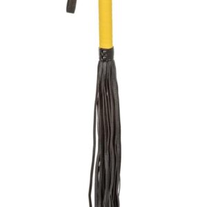 Sturdy textured handle. Soft teasing tassels. Convenient strap.