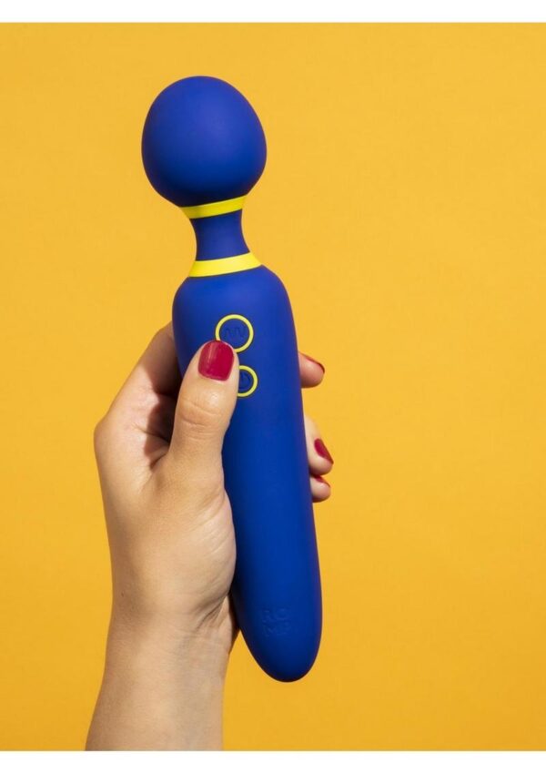 ROMP Flip is coated in velvety-soft silicone from tip to base. Whisper-quiet and IPX7 waterproof. Quickly rechargeable for a 60-minute runtime